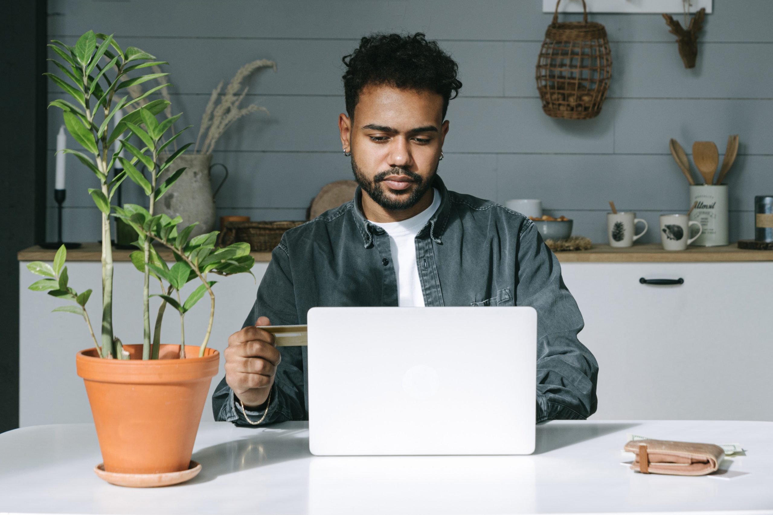 YouTube-Key-Shopping-Insights-scaled
